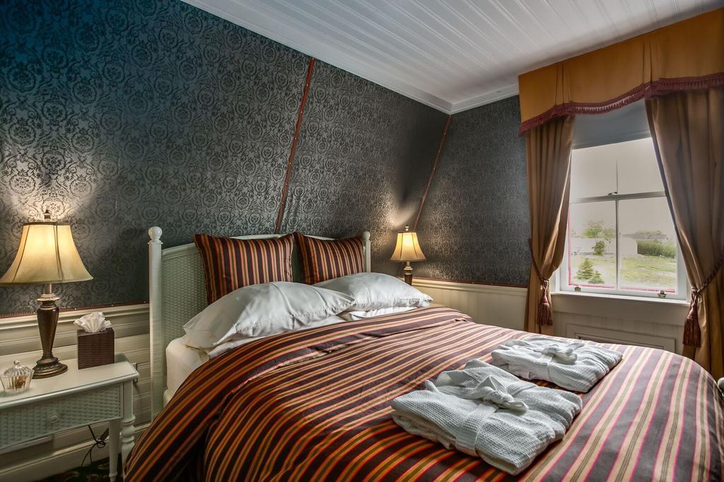 George House Heritage Bed And Breakfast Dildo Екстер'єр фото