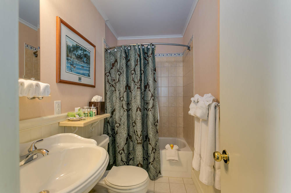 George House Heritage Bed And Breakfast Dildo Екстер'єр фото